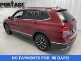 Used 2021 Volkswagen Tiguan SE w/ Panoramic Sunroof Package image 4