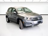Used 2014 Volkswagen Tiguan S image 3