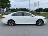 Used 2021 Volkswagen Passat 2.0T SE image 3