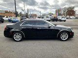 Used 2017 Chrysler 300 C image 6