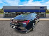 Used 2023 Hyundai Elantra SEL w/ Convenience Package image 2