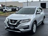 Used 2018 Nissan Rogue SV image 2