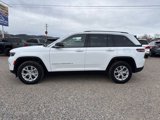 Used 2023 Jeep Grand Cherokee Limited image 3
