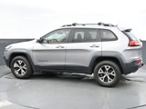 Used 2015 Jeep Cherokee Trailhawk image 4