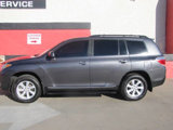 Used 2012 Toyota Highlander FWD image 2