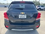 Used 2022 Chevrolet Trax LT w/ LT Convenience Package image 5