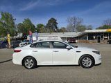 Used 2017 Kia Optima LX w/ Convenience Package image 4