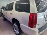 Used 2011 Cadillac Escalade Platinum image 5