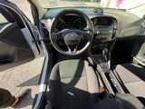 Used 2017 Ford Focus SE image 5