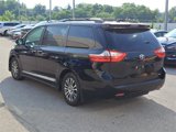 Used 2019 Toyota Sienna XLE image 3