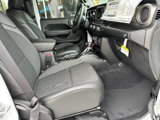 Used 2023 Jeep Gladiator Sport image 2