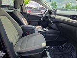 Used 2021 Ford Escape SE w/ SE Sport Appearance Package image 5