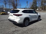 Used 2020 Toyota Highlander Limited image 4