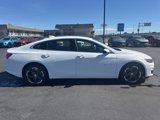 Used 2022 Chevrolet Malibu LT image 2