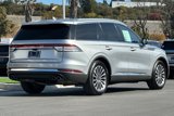 Used 2020 Lincoln Aviator Reserve w/ Elements Package Plus image 3