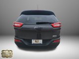 Used 2018 Jeep Cherokee Latitude Plus w/ Comfort/Convenience Group image 6