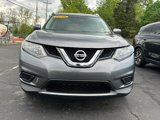 Used 2016 Nissan Rogue SV image 2