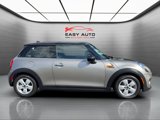 Used 2017 MINI Cooper 2-Door Hardtop image 5