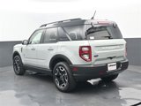Used 2021 Ford Bronco Sport Outer Banks image 3