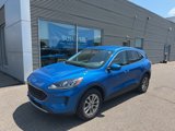 Used 2021 Ford Escape SE w/ Cold Weather Package image 2