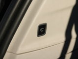 Used 2022 Chrysler Voyager LX image 6