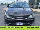 Used 2017 Chrysler Pacifica Touring-L image 2