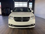 Used 2017 Dodge Grand Caravan SXT image 2