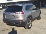 Used 2019 Jeep Cherokee Trailhawk image 4