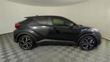 Used 2021 Toyota C-HR XLE image 3