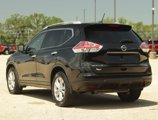 Used 2016 Nissan Rogue SV image 5