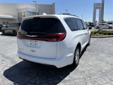 Used 2022 Chrysler Pacifica Touring-L image 6