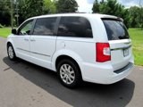 Used 2016 Chrysler Town & Country Touring w/ Driver Convenience Group image 5