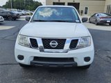 Used 2019 Nissan Frontier SV image 2