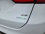 Used 2017 Ford Fusion SE w/ Fusion SE Technology Package image 4