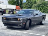 Used 2022 Dodge Challenger SXT image 3