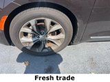 Certified 2017 Chrysler Pacifica Limited w/ Advanced Safetytec Group image 2