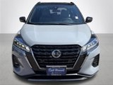 Certified 2021 Nissan Kicks SR image 3