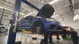 Used 2015 Volkswagen Golf R 4-Door image 3