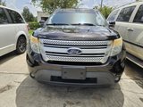 Used 2013 Ford Explorer XLT image 2