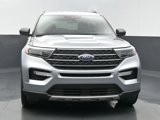 Used 2020 Ford Explorer XLT w/ Equipment Group 202A image 3