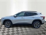 Certified 2024 Chevrolet Trax LT w/ Driver Confidence Package image 2