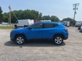 Used 2022 Jeep Compass Latitude image 3