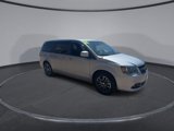 Used 2018 Dodge Grand Caravan SE image 2