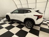 New 2025 Chevrolet Trax LT w/ LT Convenience Package image 2