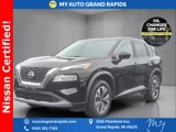 Used 2023 Nissan Rogue SV image 3