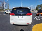 Used 2022 Chrysler Voyager LX image 4