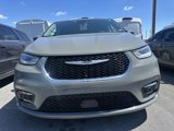 Used 2023 Chrysler Pacifica Touring-L image 2
