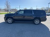 Used 2019 GMC Yukon XL SLT image 3