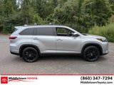 Used 2019 Toyota Highlander SE image 2