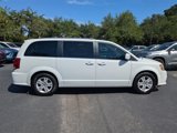 Used 2019 Dodge Grand Caravan SXT image 3